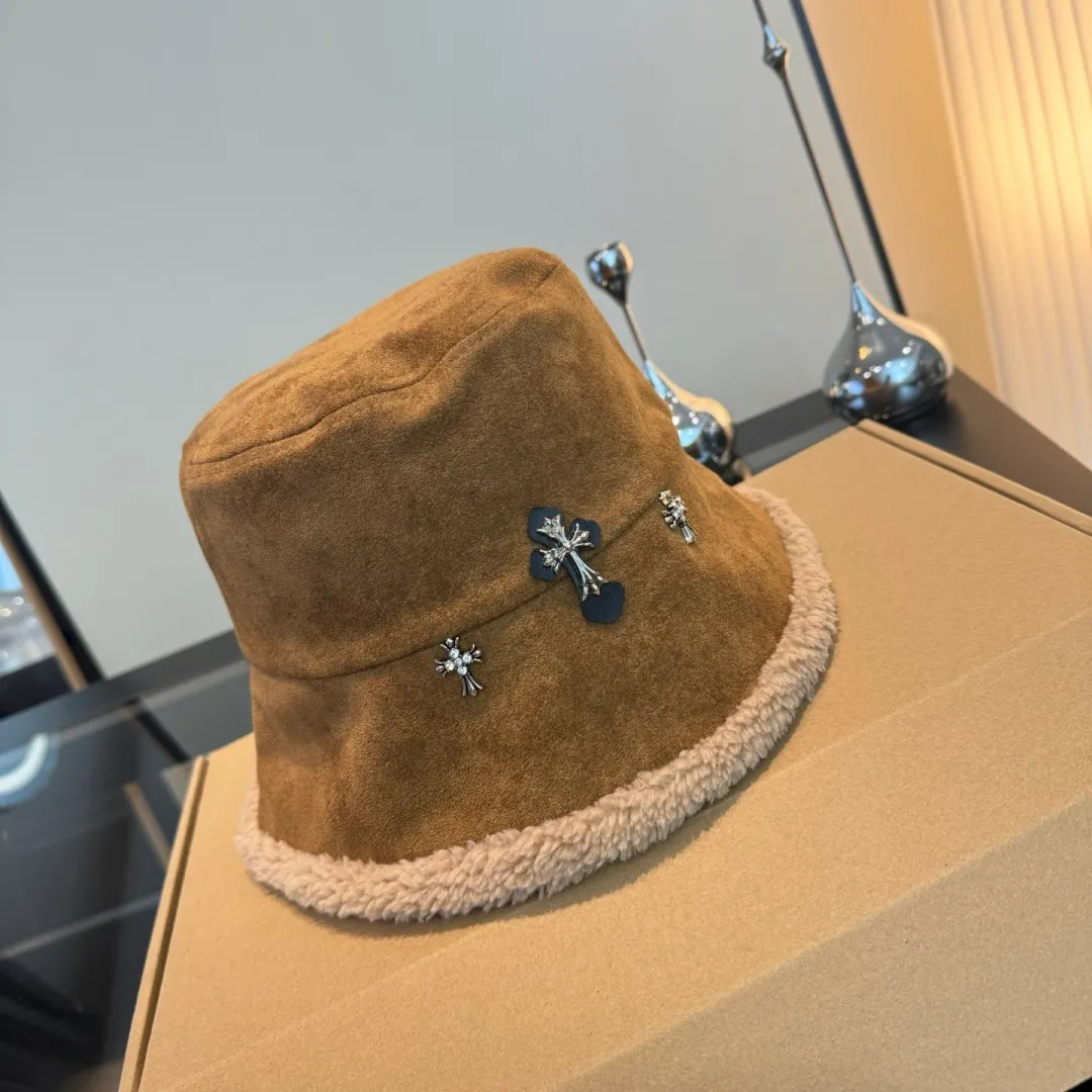 💰100¥ Croxin new wool bucket hat, foldable